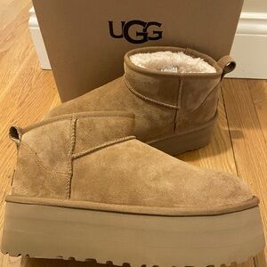 Ugg Womens Classic Ultra Mini Platform size 9 chestnut BNWT original box
